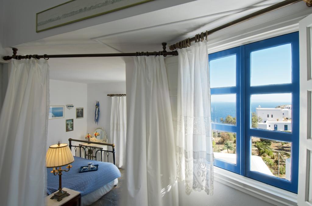 Pegados Apartments Folegandros Town Bagian luar foto